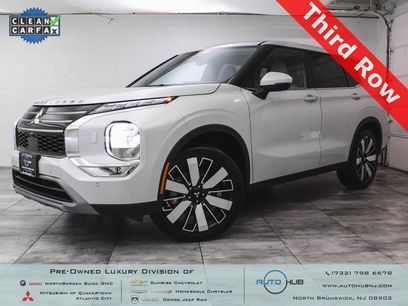 Used 2025 Mitsubishi Outlander SE