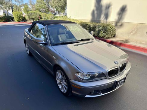 Used 2006 BMW 330Ci Convertible image 9