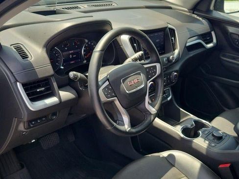 Used 2023 GMC Terrain SLT w/ Tech Package FWD image 10