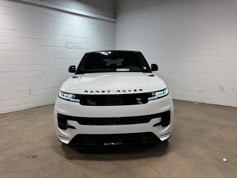New 2026 Land Rover Range Rover Sport Dynamic SE AWD/4WD image 3