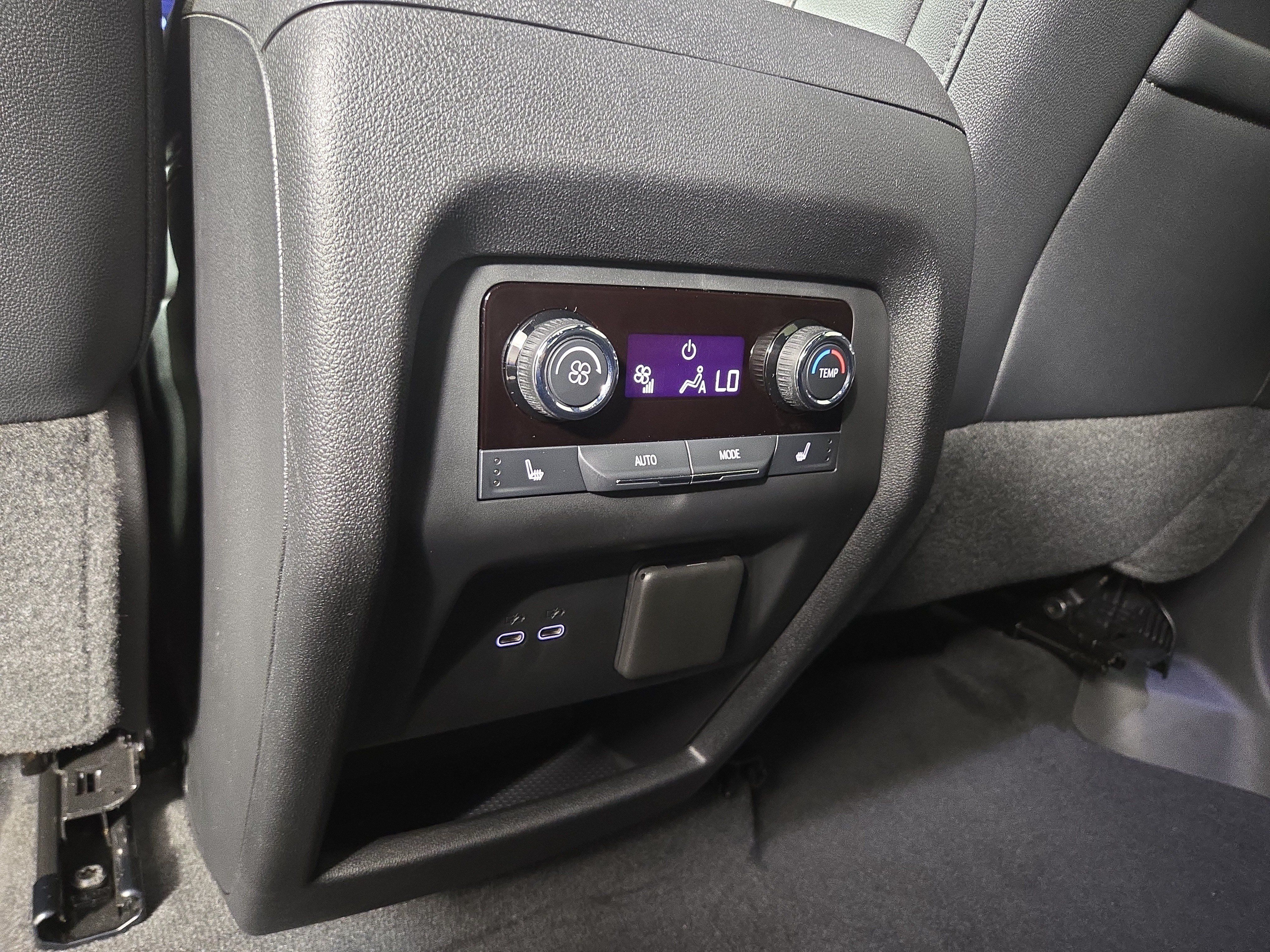 Certified 2024 Chevrolet Traverse RS AWD/4WD image 35