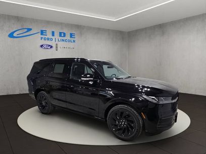 New 2027 Lincoln Navigator Reserve w/ Jet Appearance Package