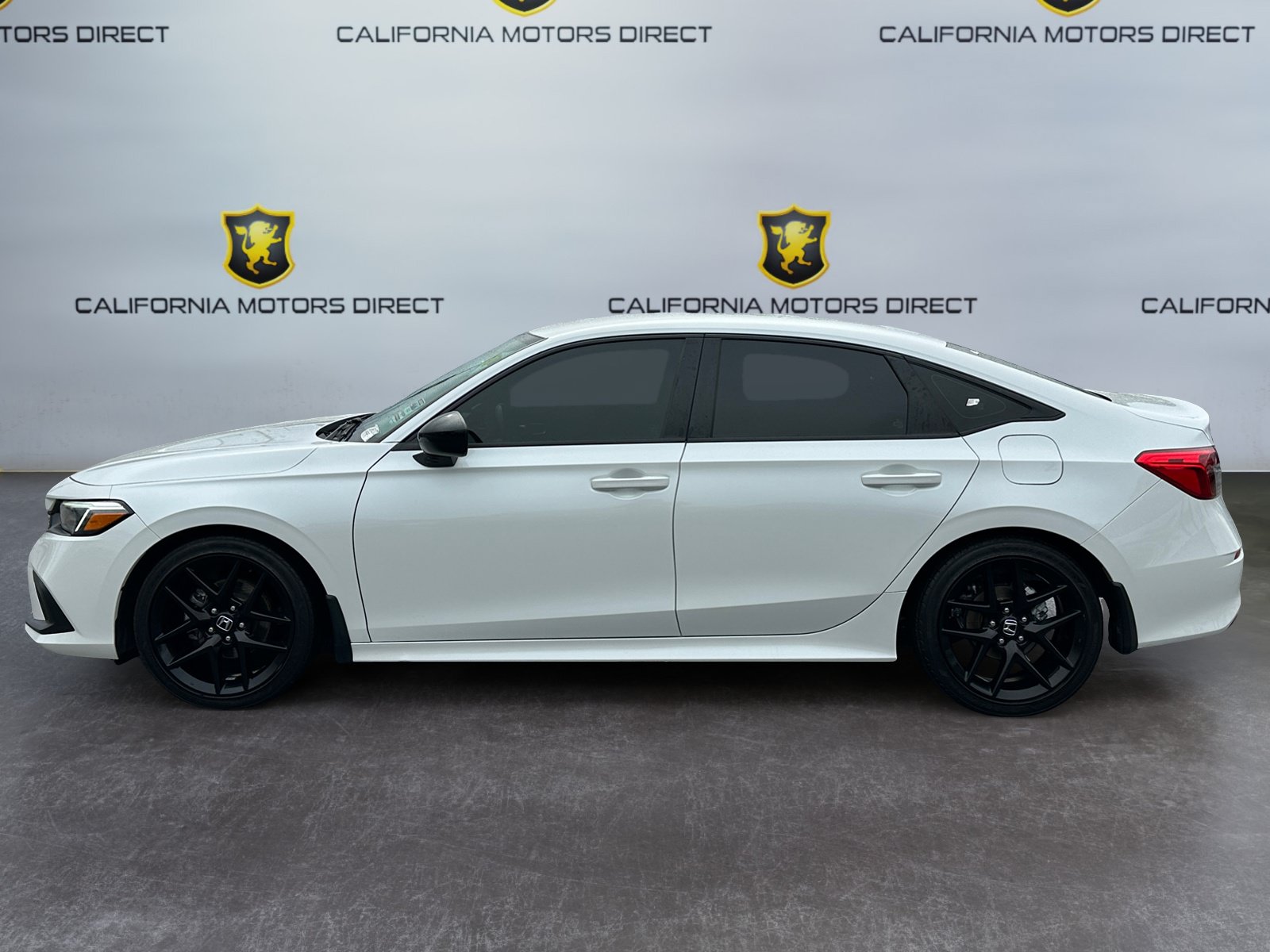 Used 2023 Honda Civic Sport image 2