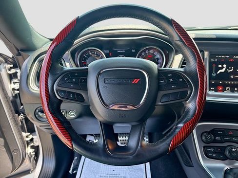 Used 2022 Dodge Challenger R/T Scat Pack RWD image 12