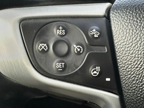 Used 2024 GMC Terrain SLT image 20