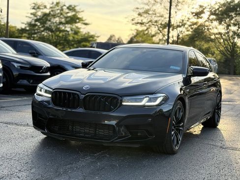 Used 2023 BMW M5 image 5