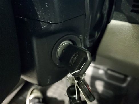 Used 2020 Ford F150 XL image 23