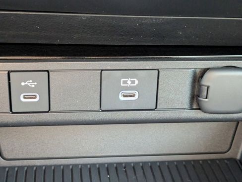 New 2026 Toyota Prius XLE image 24