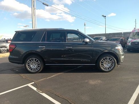 Used 2023 Ford Expedition Platinum image 8