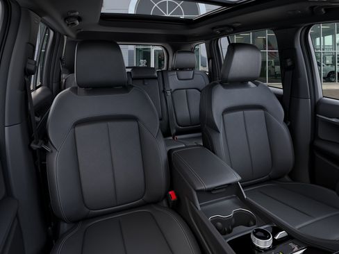 New 2026 Jeep Grand Cherokee Limited AWD/4WD image 16