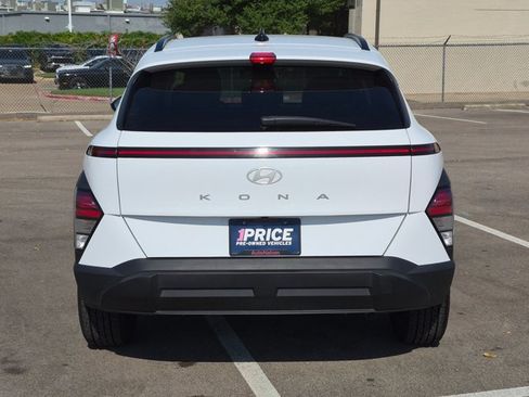 Used 2025 Hyundai Kona SEL FWD image 7