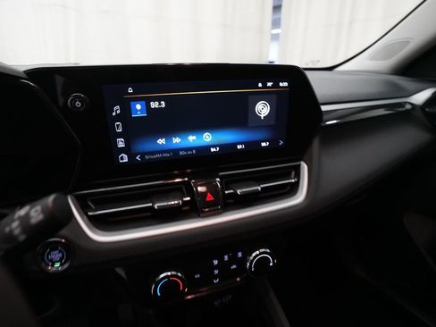 Used 2025 Chevrolet TrailBlazer LT image 6