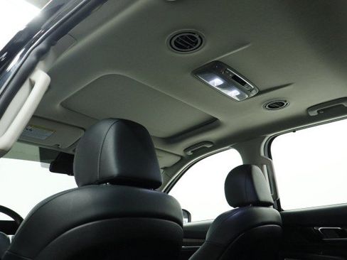Used 2023 Kia Telluride EX w/ EX Captain's Chair Package FWD image 27