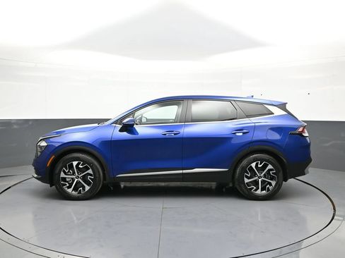 Certified 2023 Kia Sportage EX FWD image 9