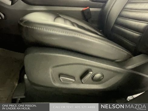 Used 2022 Ford Edge SEL image 25