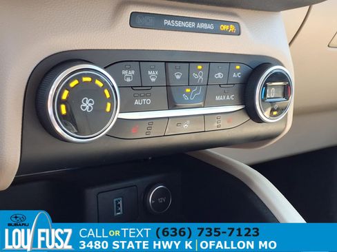 Used 2020 Ford Escape SEL AWD/4WD image 13