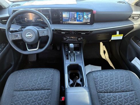 New 2026 Nissan Kicks SV w/ Cold Weather Package image 9