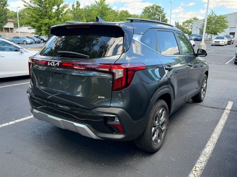 Used 2024 Kia Seltos S AWD/4WD image 6