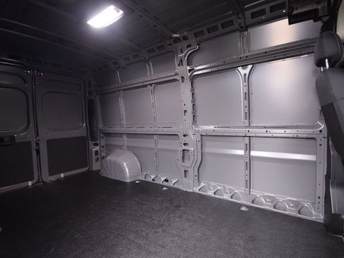 New 2026 RAM ProMaster 3500 w/ Premium Convenience Group image 19