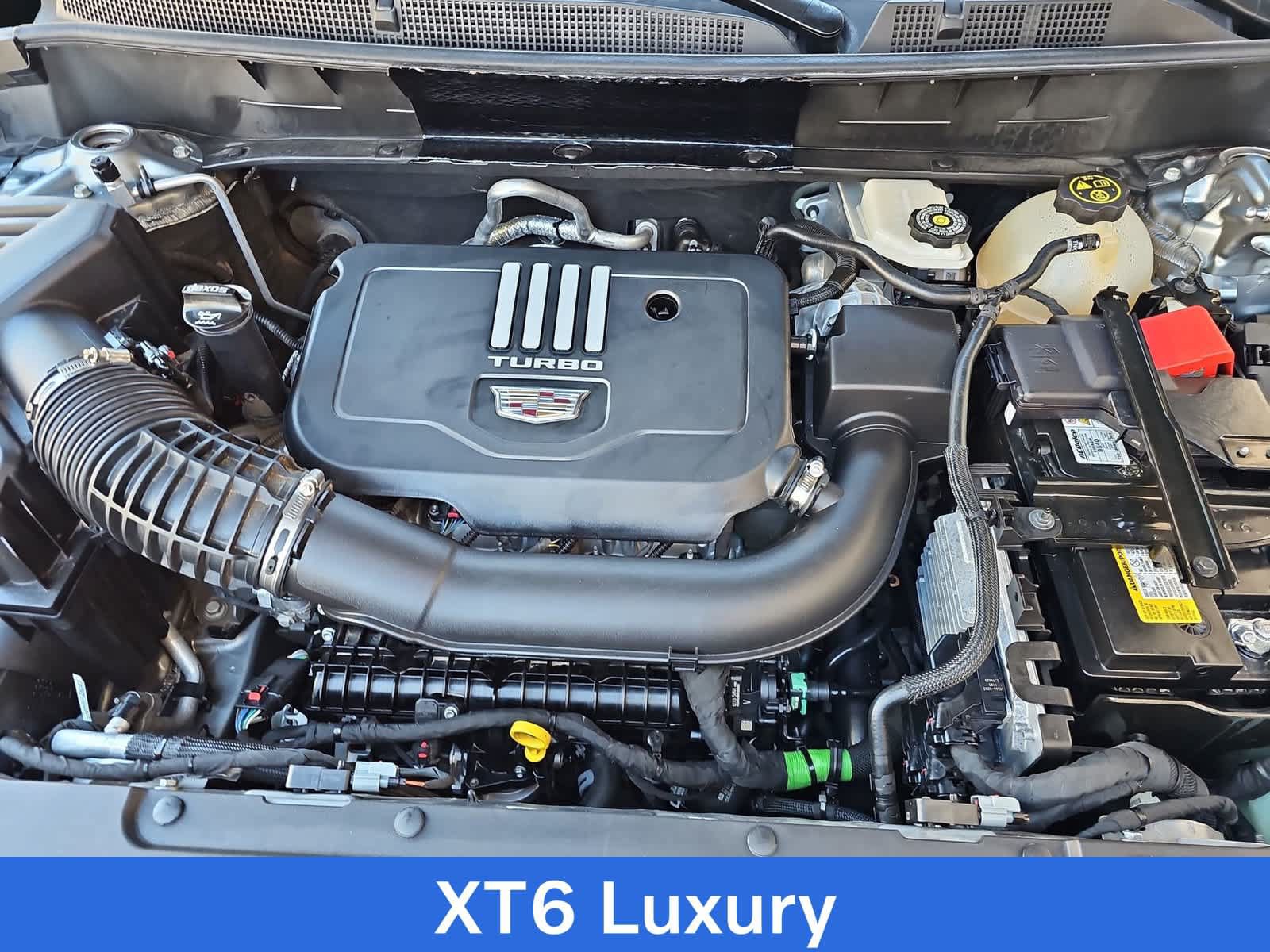 Used 2024 Cadillac XT6 Luxury w/ LPO, Floor Liner Package FWD image 13