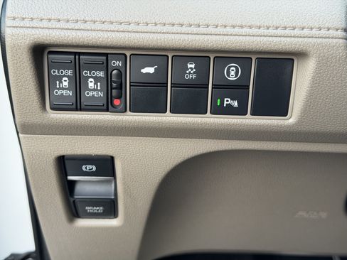 Used 2021 Honda Odyssey Touring image 28