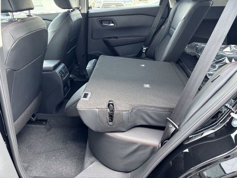 New 2026 Nissan Rogue SV AWD/4WD image 24