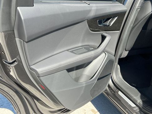 New 2025 Audi Q7 3.0T Premium Plus image 15