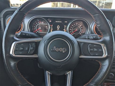 Certified 2022 Jeep Gladiator Mojave w/ Cold Weather Group image 20