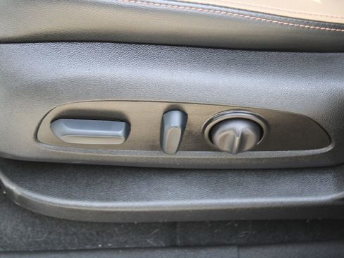 Used 2022 Chevrolet Equinox Premier image 10