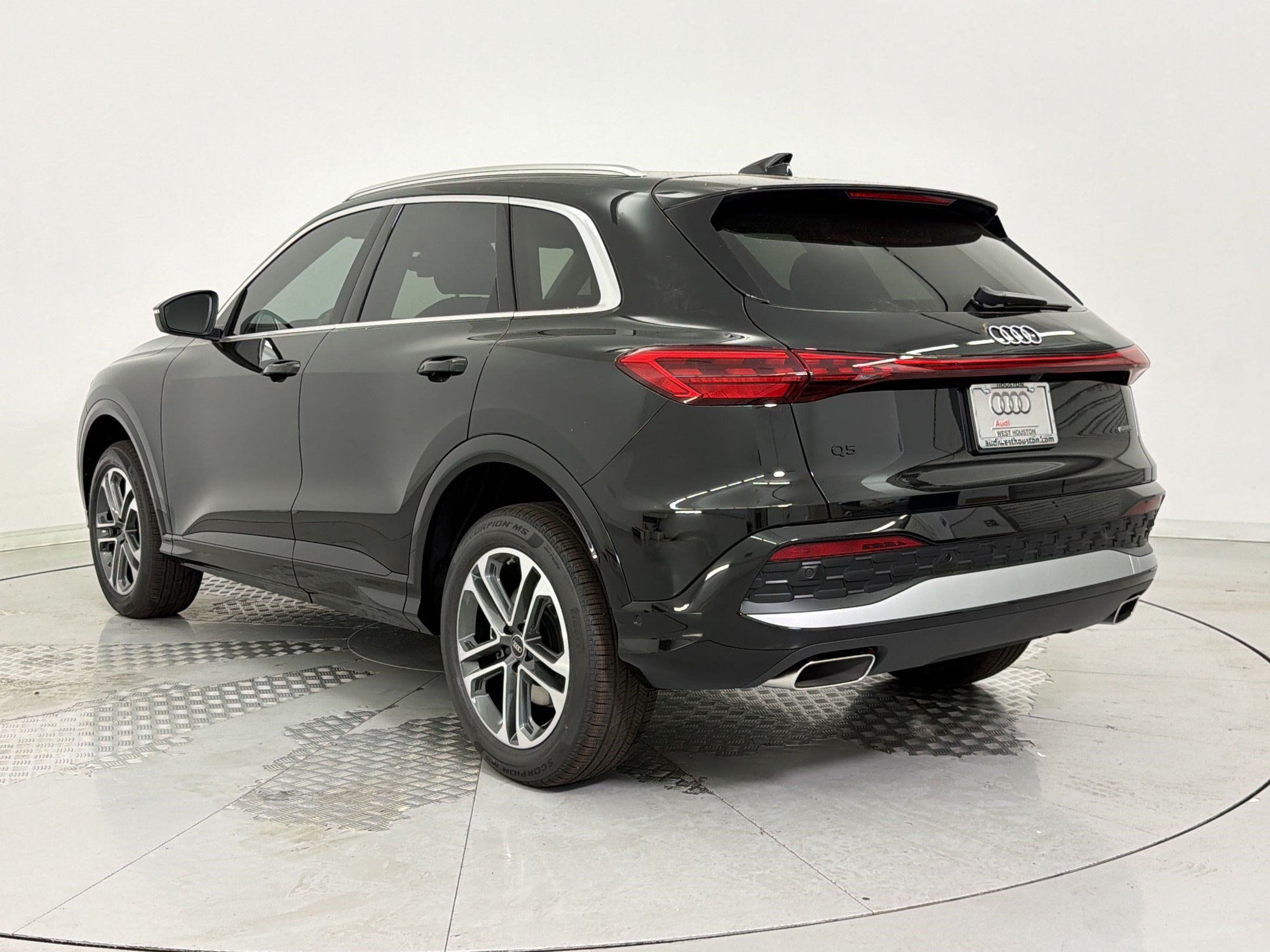 New 2026 Audi Q5 Premium AWD/4WD image 3