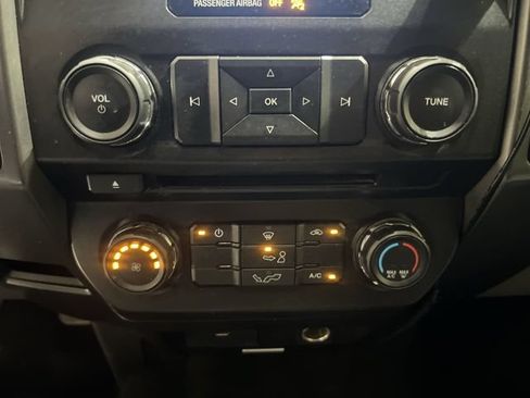 Used 2018 Ford F150 XLT AWD/4WD image 15
