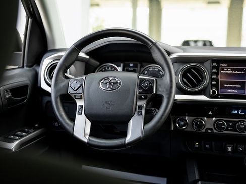 Used 2023 Toyota Tacoma w/ Trail Edition image 12