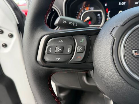 Used 2024 Jeep Wrangler Unlimited Rubicon AWD/4WD image 25