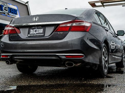 Used 2017 Honda Accord EX-L image 3