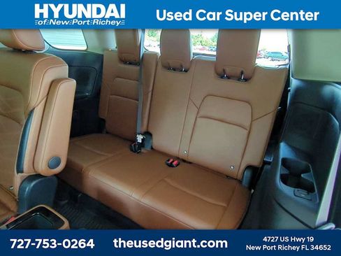 Used 2023 Nissan Pathfinder Platinum FWD image 15