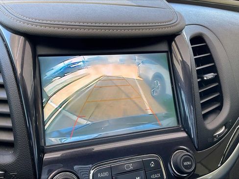 Used 2018 Chevrolet Impala LT image 26