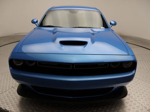 Used 2023 Dodge Challenger GT image 5
