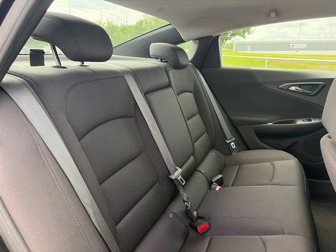 Used 2023 Chevrolet Malibu LT FWD image 33