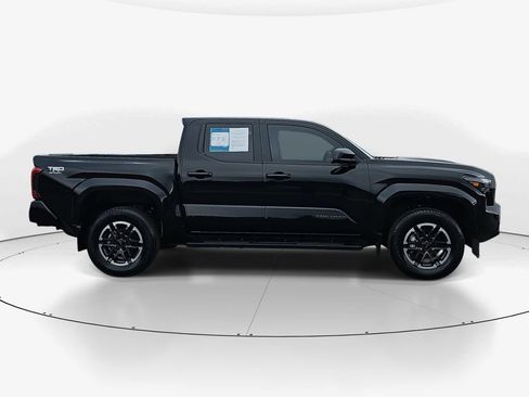 Used 2024 Toyota Tacoma TRD Sport image 4