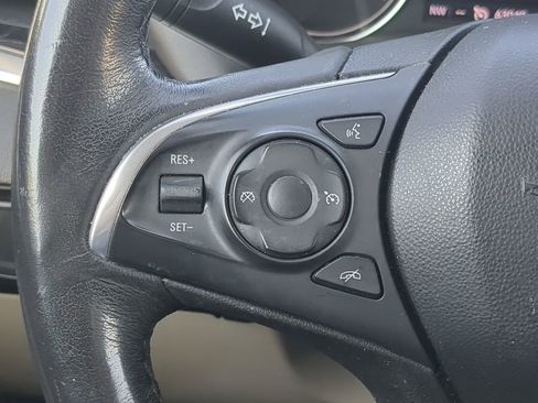 Used 2020 Buick Enclave Essence w/ Sound and Sites Package image 25