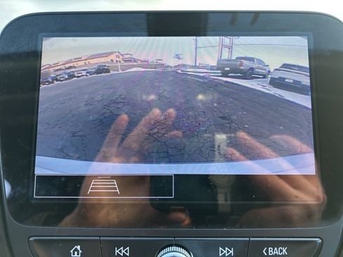 Used 2022 Chevrolet Malibu LT image 22