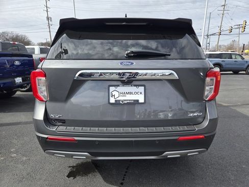 Used 2023 Ford Explorer XLT w/ Equipment Group 202A image 6