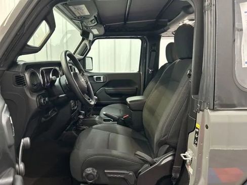 Used 2023 Jeep Wrangler Sport AWD/4WD image 10