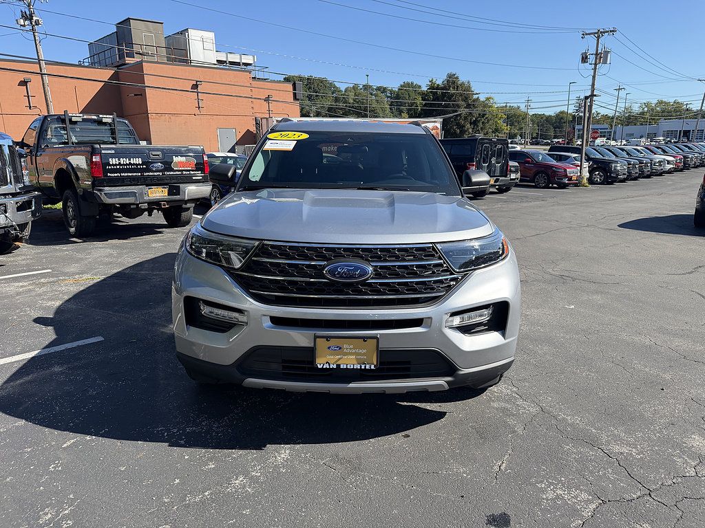 Certified 2023 Ford Explorer XLT w/ Equipment Group 202A AWD/4WD image 10