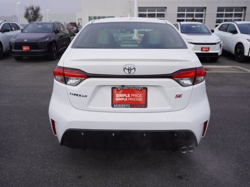 New 2026 Toyota Corolla SE image 9