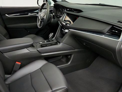 Used 2025 Cadillac XT5 Premium Luxury w/ LPO, Floor Liner Package FWD image 27