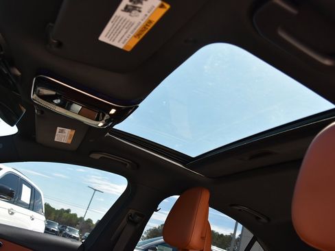 Used 2024 Mercedes-Benz C 300 C 300 image 29