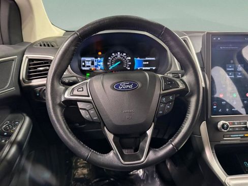 Used 2024 Ford Edge SEL AWD/4WD image 15