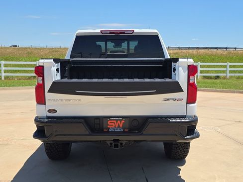 New 2026 Chevrolet Silverado 1500 ZR2 AWD/4WD image 13