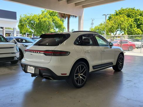 Used 2023 Porsche Macan Turbo AWD/4WD image 9